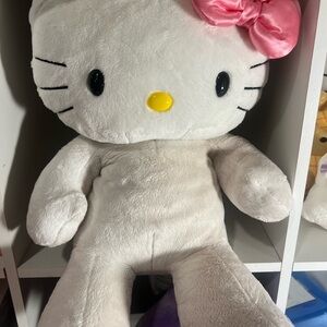 Hello Kitty Plush Build-a-bear collection 2006